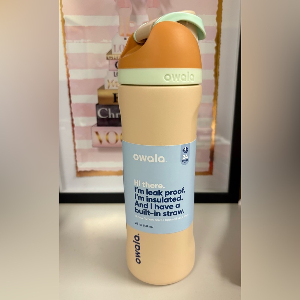 Owala FreeSip Stainless Steel Water Bottle 24 oz. - NWT